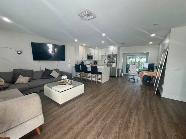 3 of 14 - 5027 Michigan Av. #16b, West Palm Beach, FL