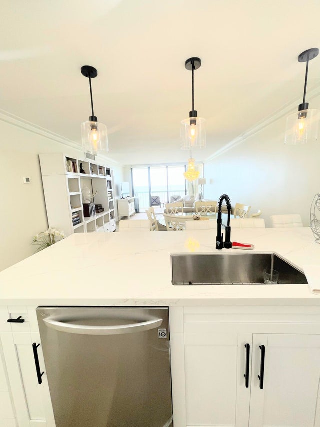 5 of 12 - 9900 S Ocean Dr #604, Jensen Beach, FL