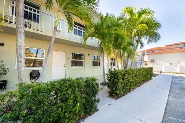 4 of 13 - 2319 Tamarind Dr. #103, Fort Pierce, FL