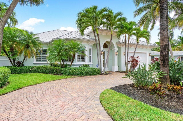 4 of 33 - 126 Blossom Lane, Palm Beach Shores, FL