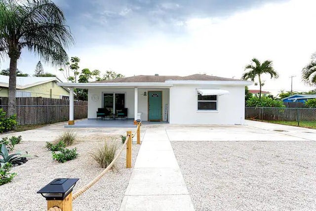 1 of 23 - 1024 S N St, Lake Worth Beach, FL