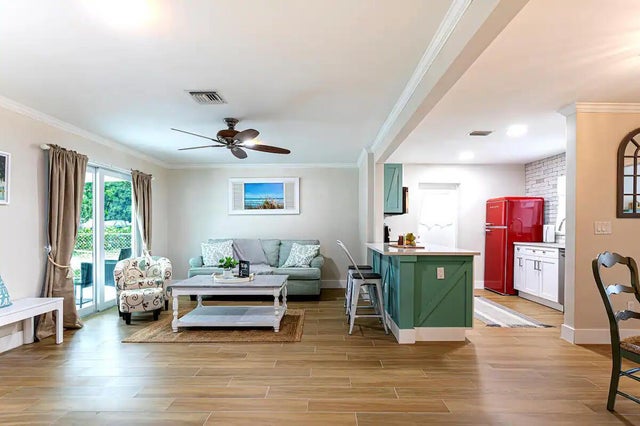 3 of 23 - 1024 S N St, Lake Worth Beach, FL