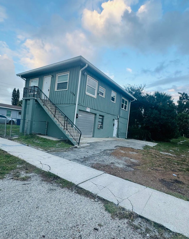 1 of 14 - 1324 F Av #1, Riviera Beach, FL