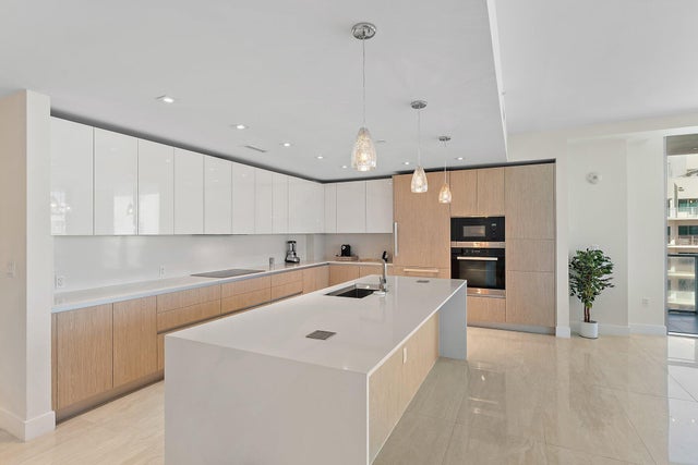 3 of 87 - 3100 N Ocean Dr #1802, Singer Island, FL