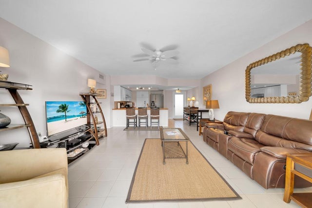 2 of 11 - 2545 S Ocean Blvd #406, Palm Beach, FL