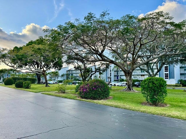 3 of 105 - 14823 Cumberland Dr #104, Delray Beach, FL