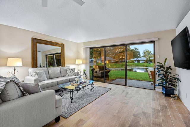 5 of 22 - 206 Club Dr, Palm Beach Gardens, FL