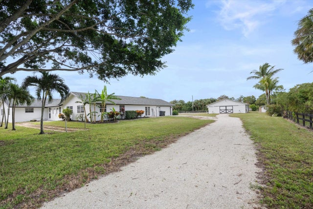 4 of 39 - 785 Cindy Dr, Wellington, FL