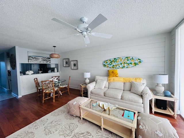 Photo of Listing #RX-11037673