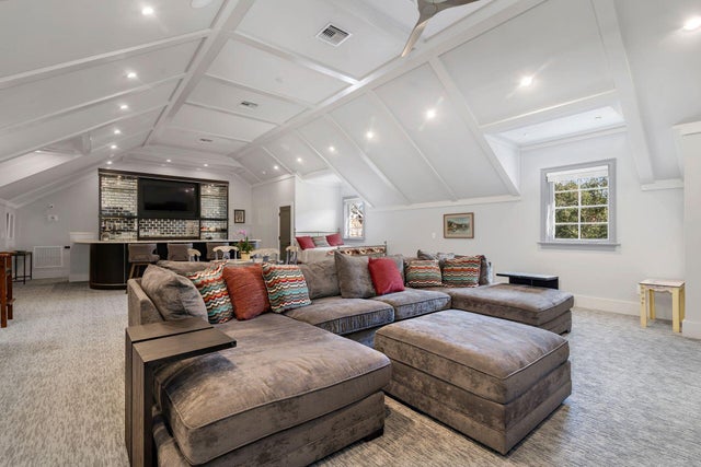 Photo of Listing #RX-11050036