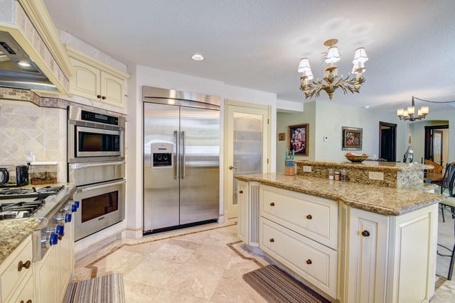 4 of 34 - 12 Fayette Dr, Ocean Ridge, FL