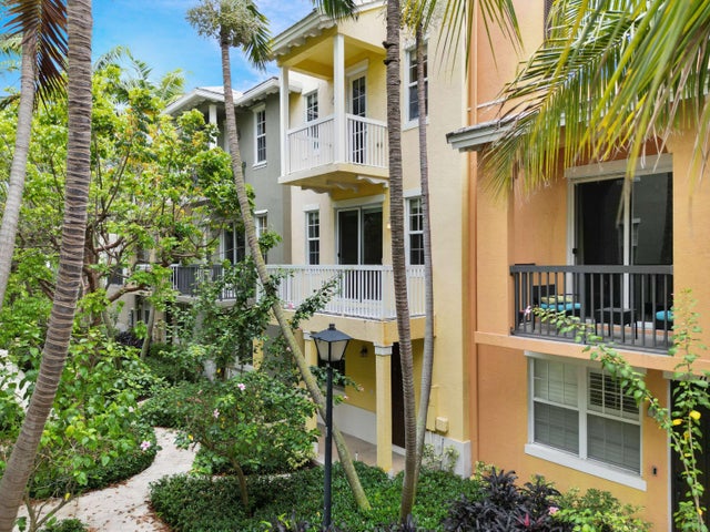 1 of 42 - 110 W Coda Circle #110, Delray Beach, FL