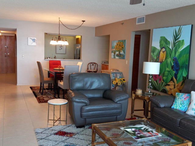 Photo of Listing #RX-11070973