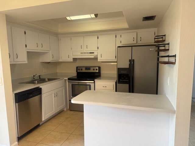 3 of 12 - 4307 Oak Ter, Greenacres, FL