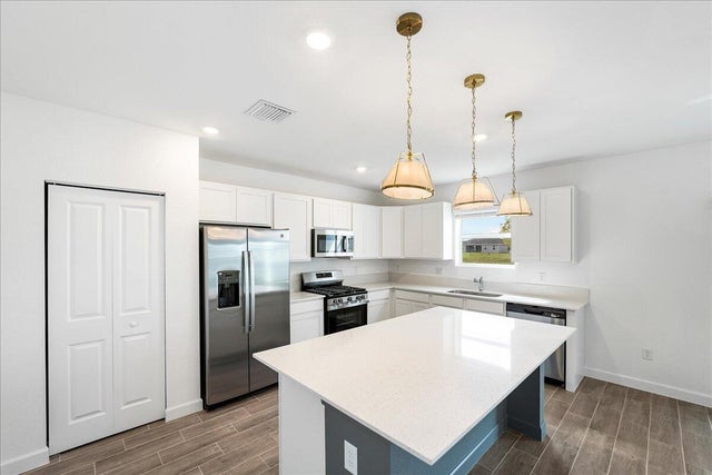 2 of 30 - 6338 Nw Windwood Way, Port Saint Lucie, FL