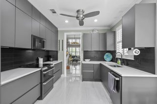 Photo of Listing #RX-11077276