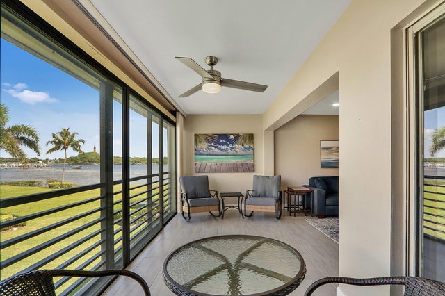 2 of 33 - 755 Saturn St #e204, Jupiter, FL