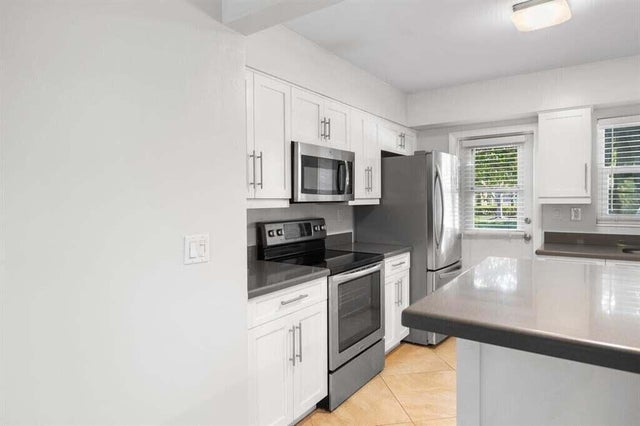 2 of 20 - 3801 Ne 22nd Ter #2, Lighthouse Point, FL