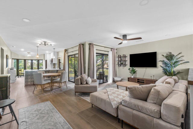 Photo of Listing #RX-11081780