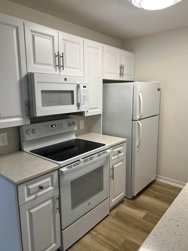 1 of 31 - 2072 Cornwall D, Boca Raton, FL