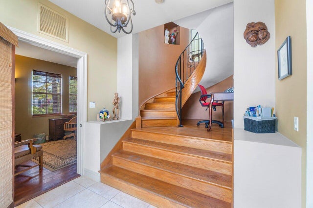 2 of 35 - 724 Park Place, West Palm Beach, FL