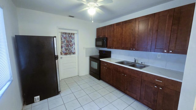 3 of 8 - 236 Ne 19th Av #w, Pompano Beach, FL
