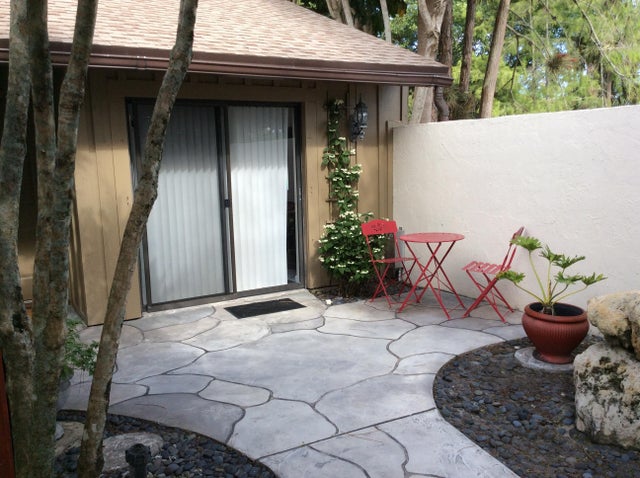 1 of 25 - 241 Pleasant Wood Dr, Wellington, FL