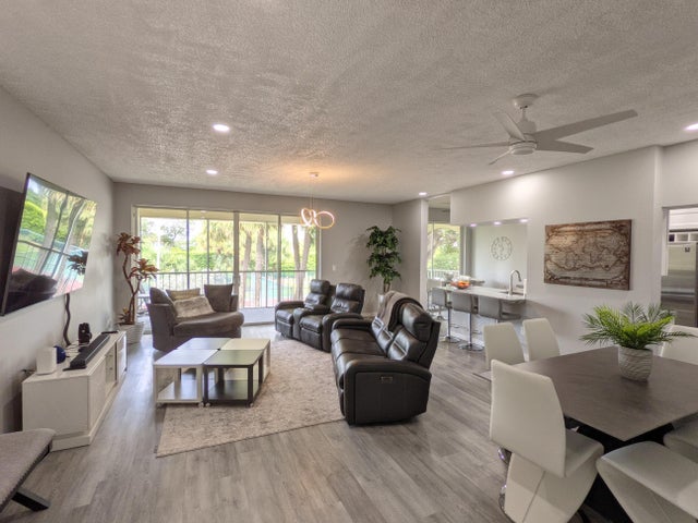 1 of 34 - 105 Half Moon Circle #f2, Hypoluxo, FL