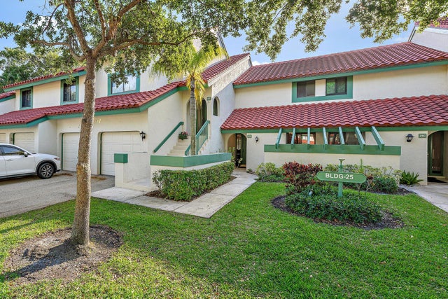 1 of 29 - 25 Lexington Lane W #b, Palm Beach Gardens, FL