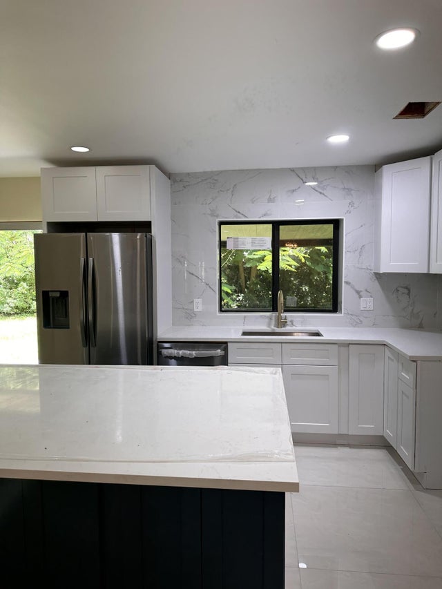 5 of 18 - 5325 Havasu Ct, Lake Worth, FL