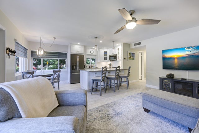 1 of 38 - 2920 Lake Osborne Dr #101, Lake Worth, FL