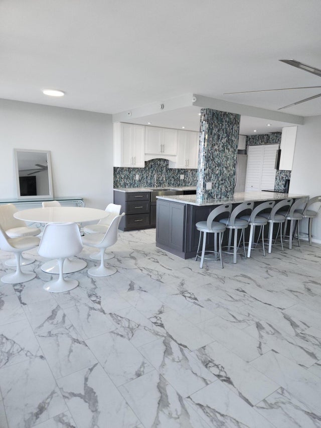 1 of 56 - 859 Jeffery St #812, Boca Raton, FL