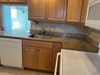 Photo of Listing #RX-11085690