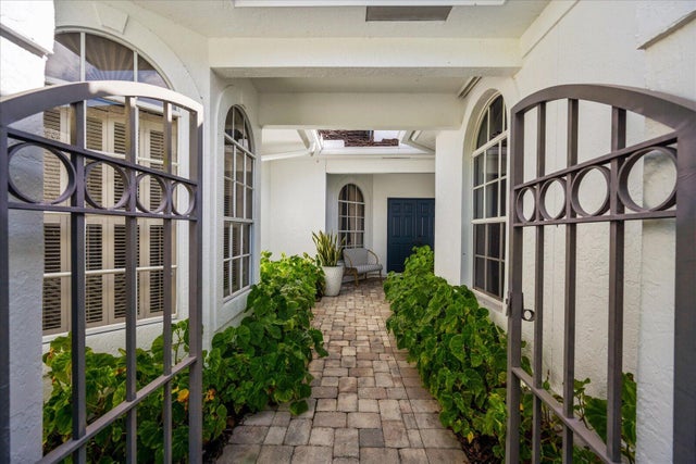 4 of 37 - 2466 Muir Circle, Wellington, FL
