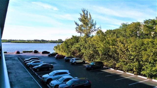 3 of 41 - 2560 S Ocean Blvd #318, Palm Beach, FL
