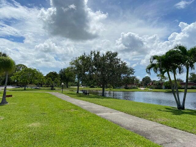 4 of 4 - 283 Cape Cod Circle, Lake Worth, FL
