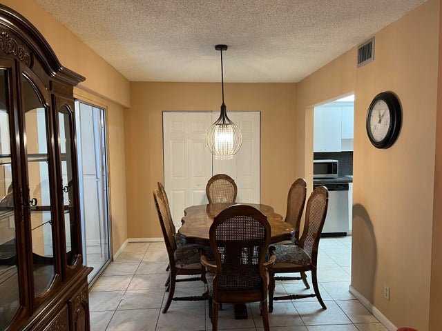 3 of 24 - 203 Suffolk #e, Boca Raton, FL