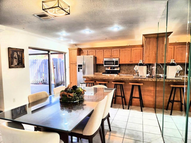 3 of 38 - 2813 Se 5th Circle #18b, Boynton Beach, FL