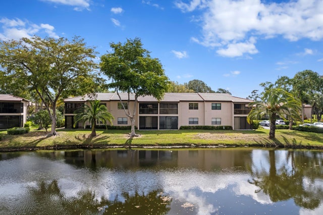 9267 Vista Del Lago #40h, Boca Raton