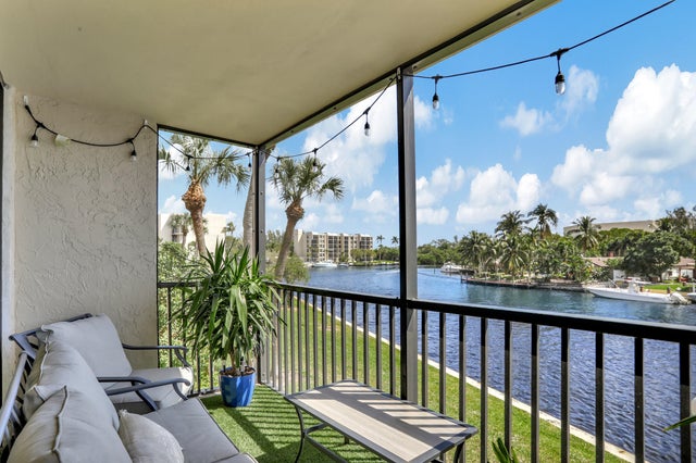 2 of 40 - 13 Royal Palm Wy #2060, Boca Raton, FL