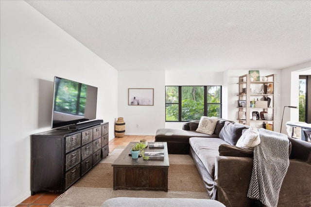 5 of 50 - 13307 Polo Club Road #c106, Wellington, FL