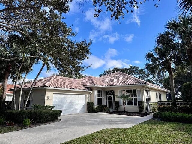 1 of 39 - 393 Kelsey Park Dr, Palm Beach Gardens, FL