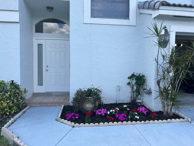 4 of 48 - 9589 Tavernier Dr, Boca Raton, FL