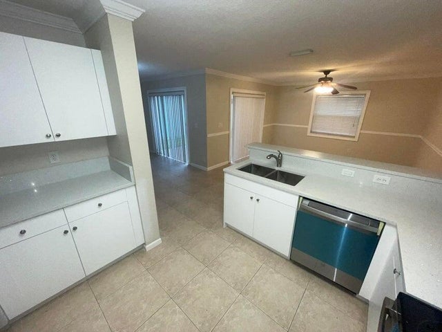 4 of 34 - 6639 Duval Av, West Palm Beach, FL