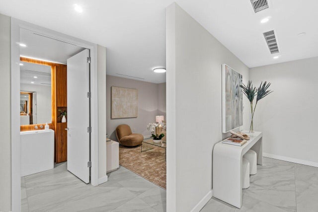 4 of 64 - 220 Se Mizner Blvd #404, Boca Raton, FL