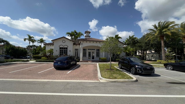 4 of 54 - 4230 Napoli Lake Dr, Riviera Beach, FL