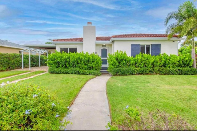 1 of 18 - 247 Bloomfield Dr, West Palm Beach, FL