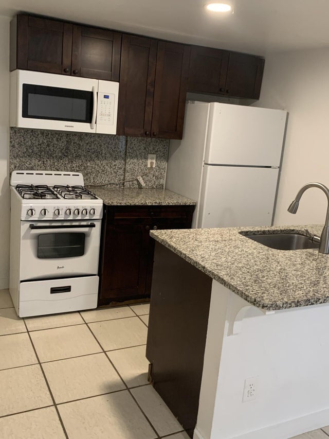 2 of 15 - 4561 Lake Av #9, West Palm Beach, FL