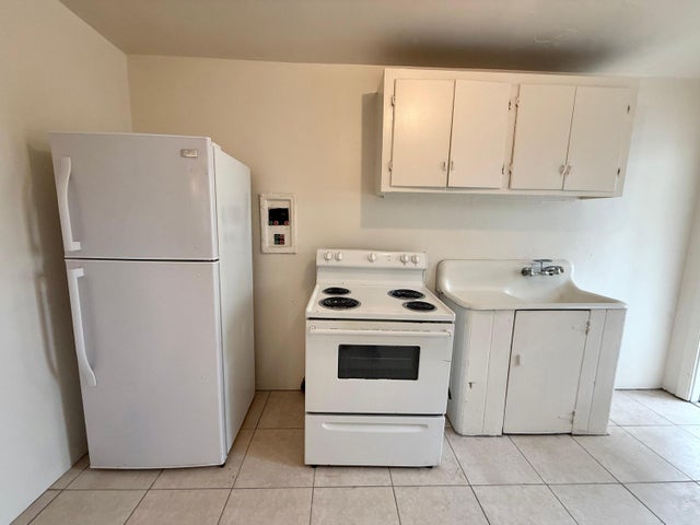 2 of 10 - 601 33rd St #4, West Palm Beach, FL