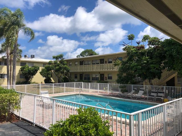 3 of 8 - 1310 S Federal Hwy #1, Lake Worth Beach, FL